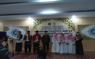 4 Siswa MTsN 4 Jembrana raih prestasi di  Musabaqah Tilawatil Qur'an Tingkat Kab. Jembrana mewakili Kec. Jembrana